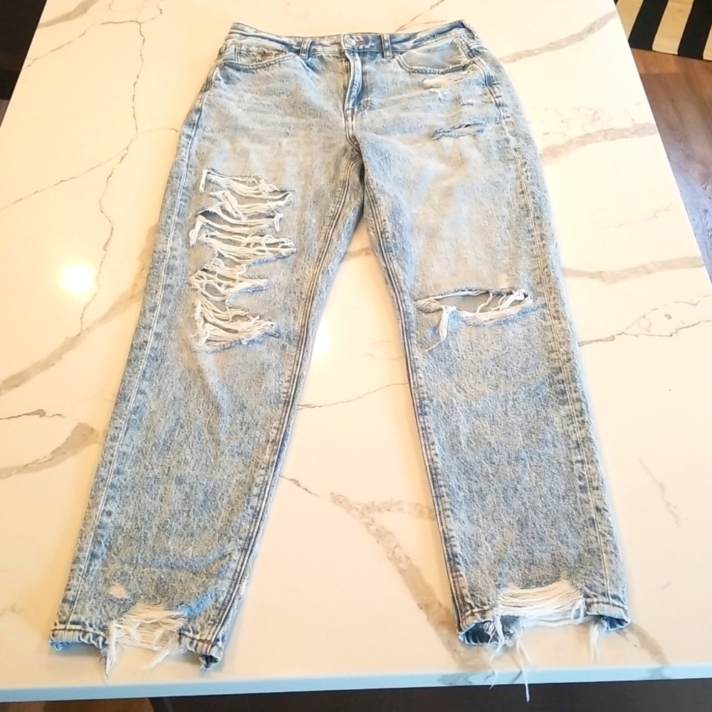 Nwot American Eagle mom jean